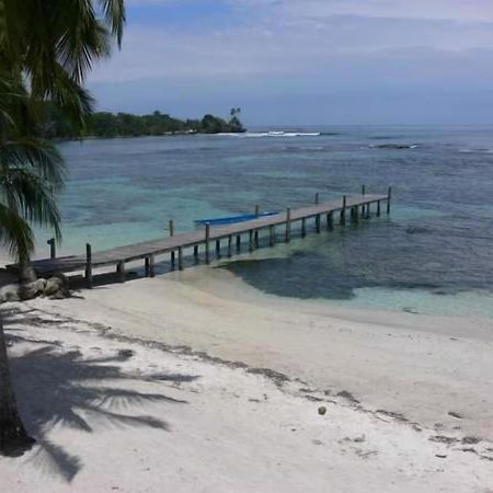 Bocas Beachfront Lodge Bocas Town Dış mekan fotoğraf